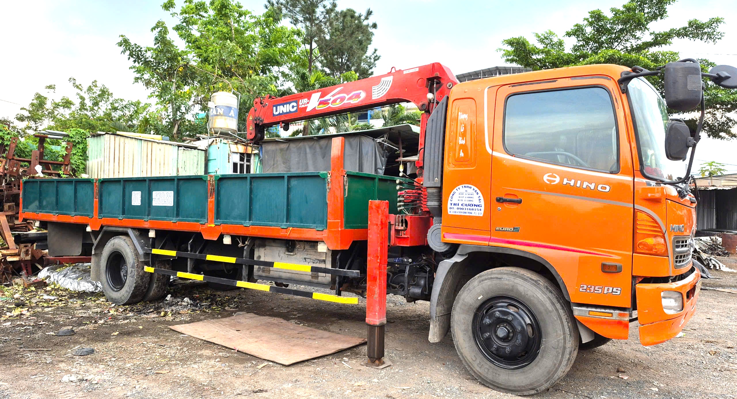Thuê Xe Container – Đầu Kéo Chở Hàng Xuất Khẩu