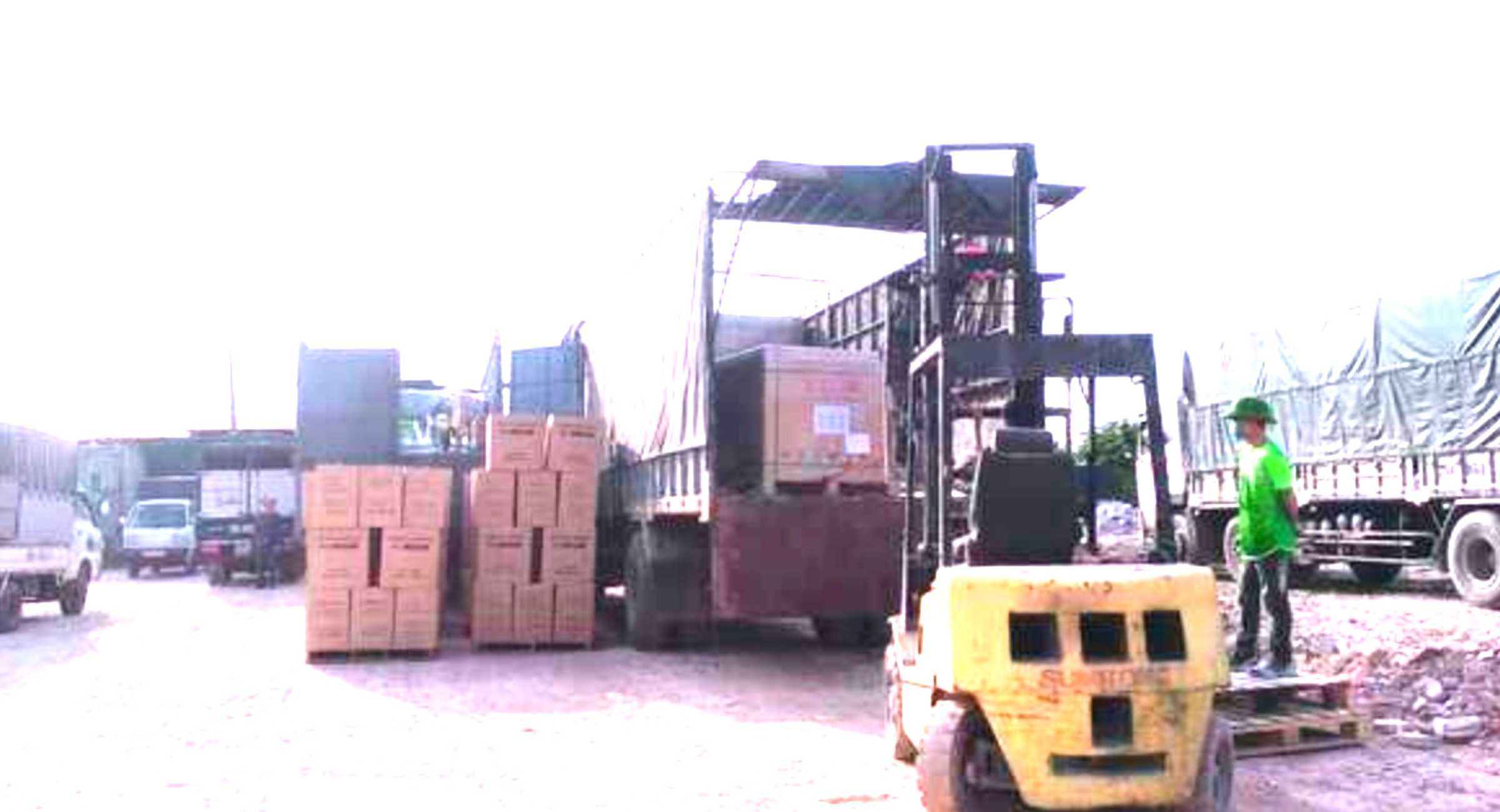Thuê xe tải chở hàng thùng kín tại TP.HCM